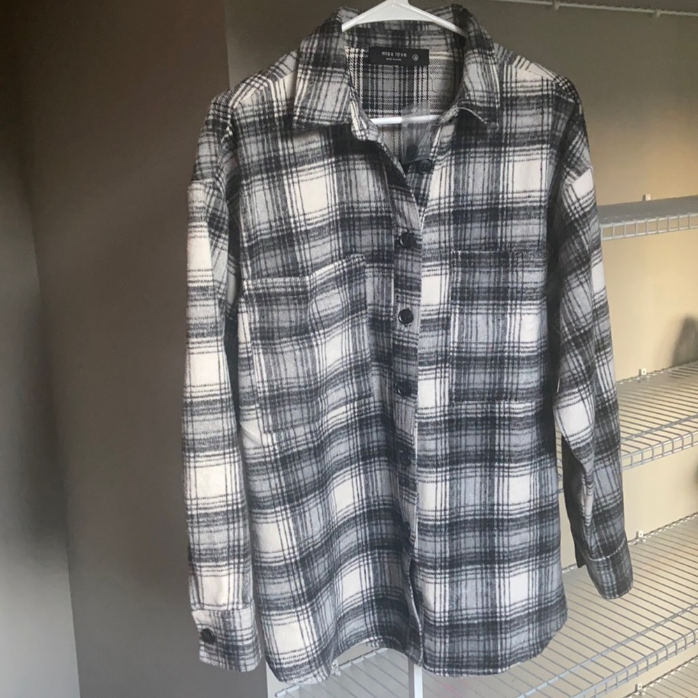 NWT * Miss Love Black & White Plaid Shacket Medium